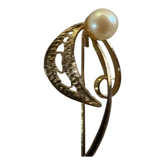 Elegant Vintage Gold and Pearl Brooch - Picture 1 of 5